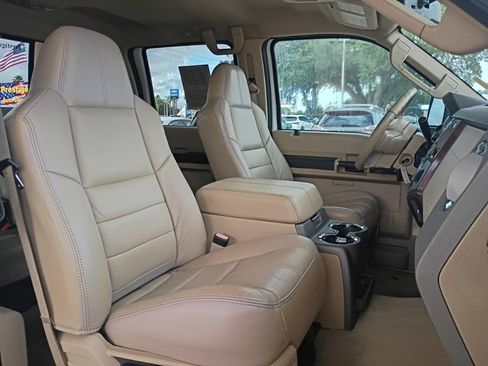 Used 2009 Ford F250 Lariat AWD/4WD image 3