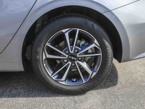 Certified 2023 Kia Forte LXS w/ LXS Technology Package image 12