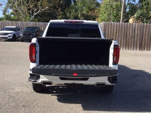 Used 2022 GMC Sierra 1500 Denali image 9