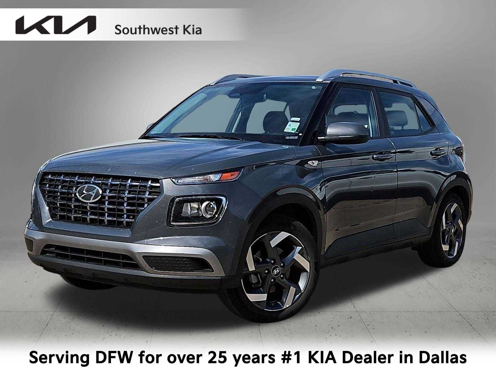 Used 2025 Hyundai Venue SEL FWD image 1