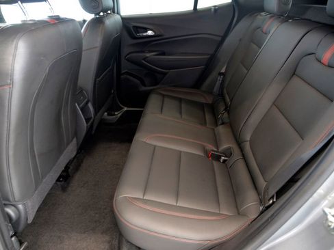 Used 2024 Chevrolet Trax RS w/ Driver Confidence Package image 28