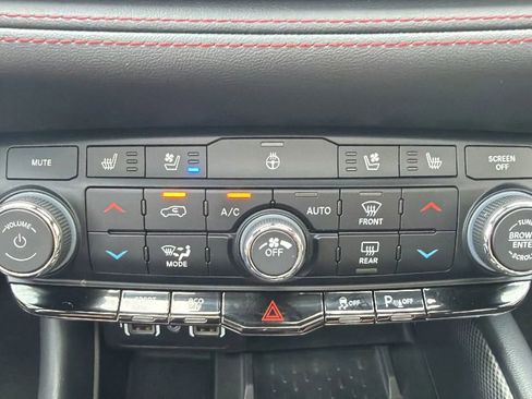 Used 2025 Dodge Durango R/T AWD/4WD image 20