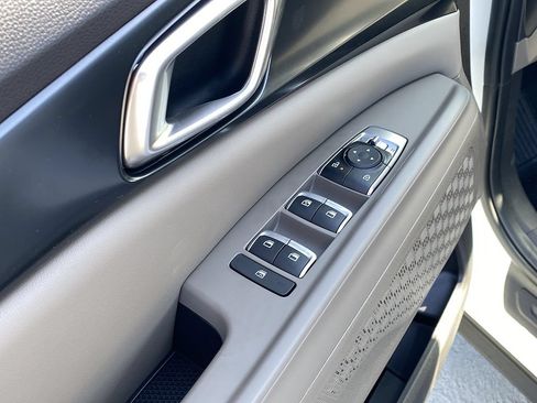 New 2026 Kia Carnival FWD image 11
