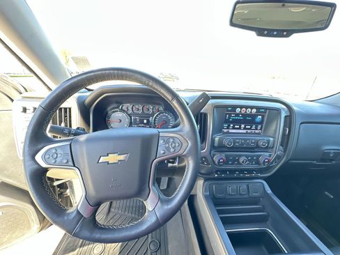 Used 2017 Chevrolet Silverado 1500 LTZ Z71 w/ LTZ Plus Package AWD/4WD image 11