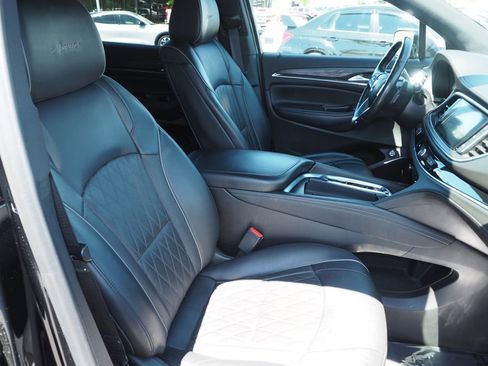 Used 2023 Buick Enclave Avenir w/ Avenir Technology Package FWD image 22