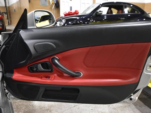 Used 2006 Honda S2000 image 41