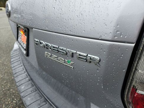 Used 2015 Subaru Forester 2.5i Limited image 17