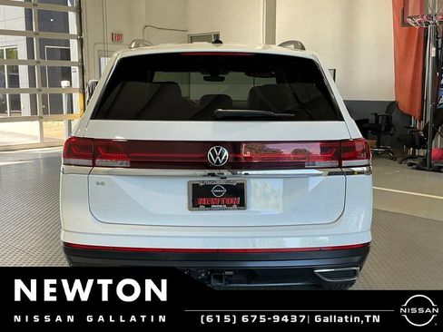 Used 2025 Volkswagen Atlas SE FWD image 28
