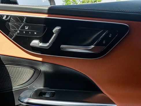 Used 2022 Mercedes-Benz C 300 4MATIC Sedan w/ AMG Line w/ Night Package image 23