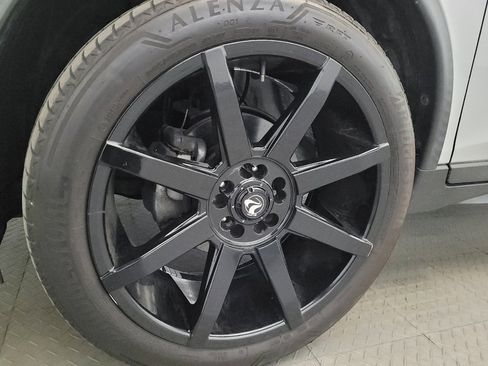 Used 2019 Nissan Rogue S AWD/4WD image 31
