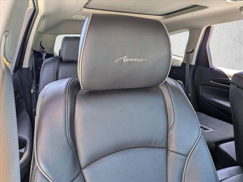 Used 2021 Buick Enclave Avenir w/ LPO, Floor Liner Package AWD/4WD image 15