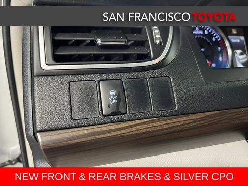 Certified 2016 Toyota Camry LE image 32