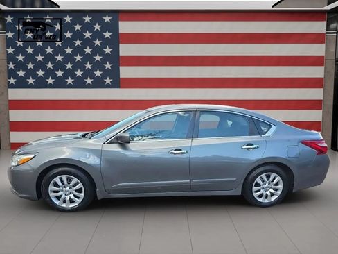 Used 2017 Nissan Altima 2.5 S w/ Power Driver Seat Package FWD image 8