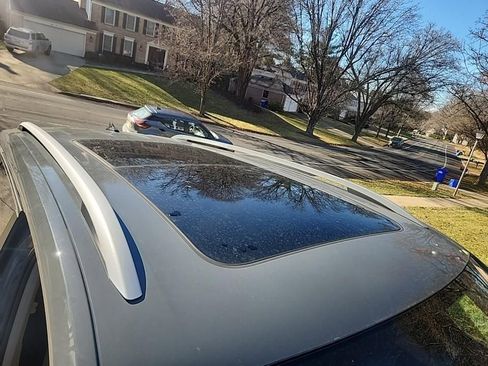 Certified 2025 Volkswagen Atlas SEL image 3