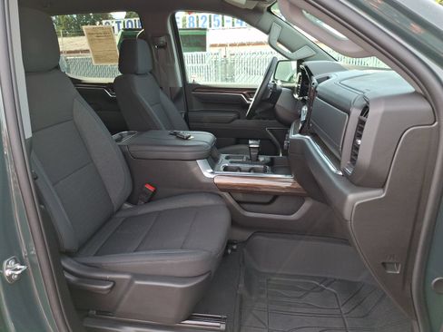 Used 2025 Chevrolet Silverado 1500 LT w/ Safety Package AWD/4WD image 24