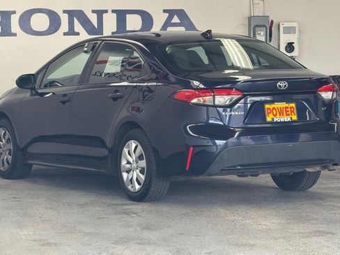 Used 2022 Toyota Corolla LE image 5