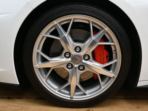 Used 2023 Chevrolet Corvette Stingray Preferred Cpe w/ Z51 Performance Package RWD image 11