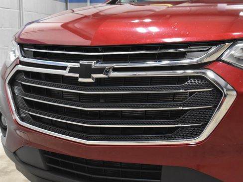 Used 2020 Chevrolet Traverse LT w/ LPO, Floor Liner Package image 36