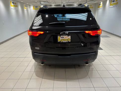 Used 2023 Chevrolet Traverse LT w/ Midnight/Sport Edition image 25
