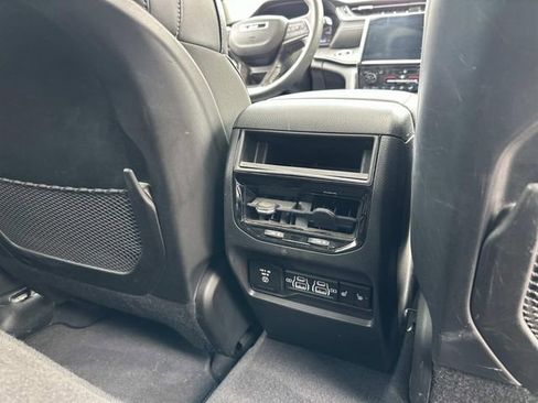 Certified 2022 Jeep Grand Cherokee Limited image 13