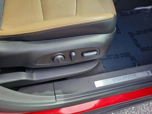 Used 2023 Chevrolet Equinox Premier FWD image 35
