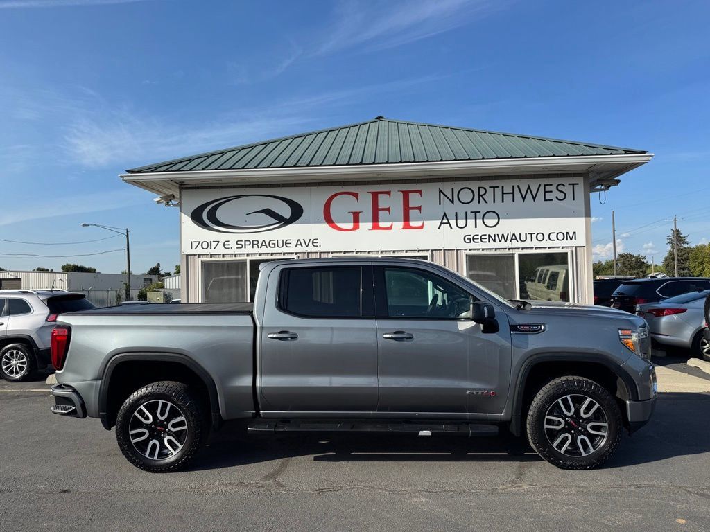 Used 2020 GMC Sierra 1500 AT4 w/ AT4 Premium Package AWD/4WD image 2