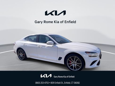 Used 2025 Genesis G70 2.5T image 1