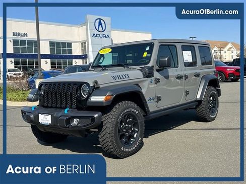 Used 2023 Jeep Wrangler Unlimited w/ Sun & Screen Package AWD/4WD image 1