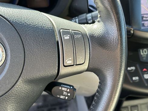 Used 2014 Toyota RAV4 EV image 25