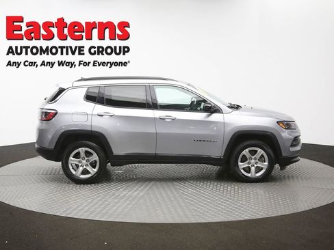 Used 2024 Jeep Compass Latitude AWD/4WD image 41
