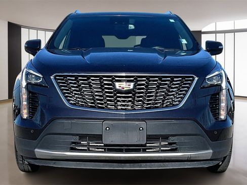 Used 2023 Cadillac XT4 Premium Luxury image 3