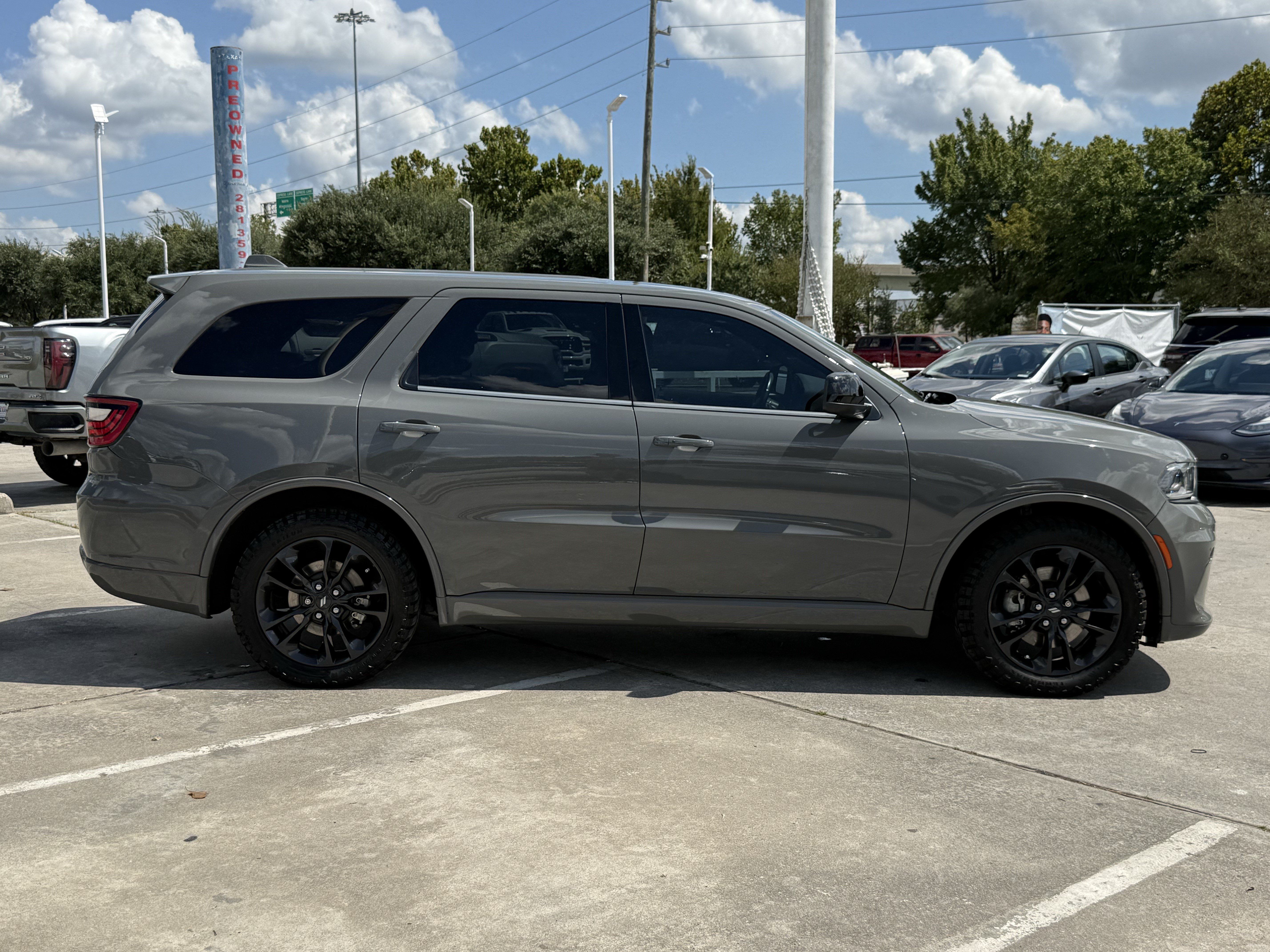 Used 2021 Dodge Durango GT w/ Blacktop Package RWD image 3