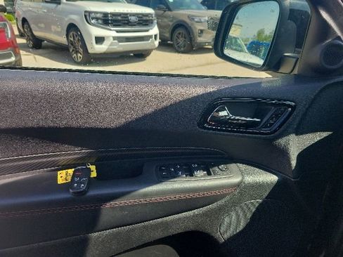 Used 2024 Dodge Durango GT RWD image 15
