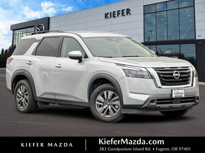 Used 2025 Nissan Pathfinder SV