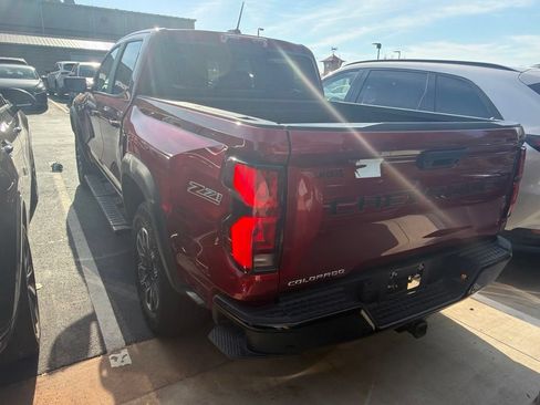 Used 2024 Chevrolet Colorado Z71 w/ Z71 Convenience Package 2 AWD/4WD image 7