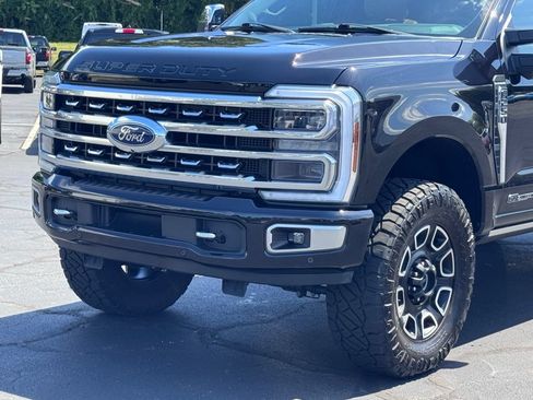 Used 2024 Ford F250 Platinum AWD/4WD image 44