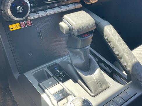 Used 2024 Toyota Tacoma TRD Off-Road w/ TRD Off Road Premium Package image 7