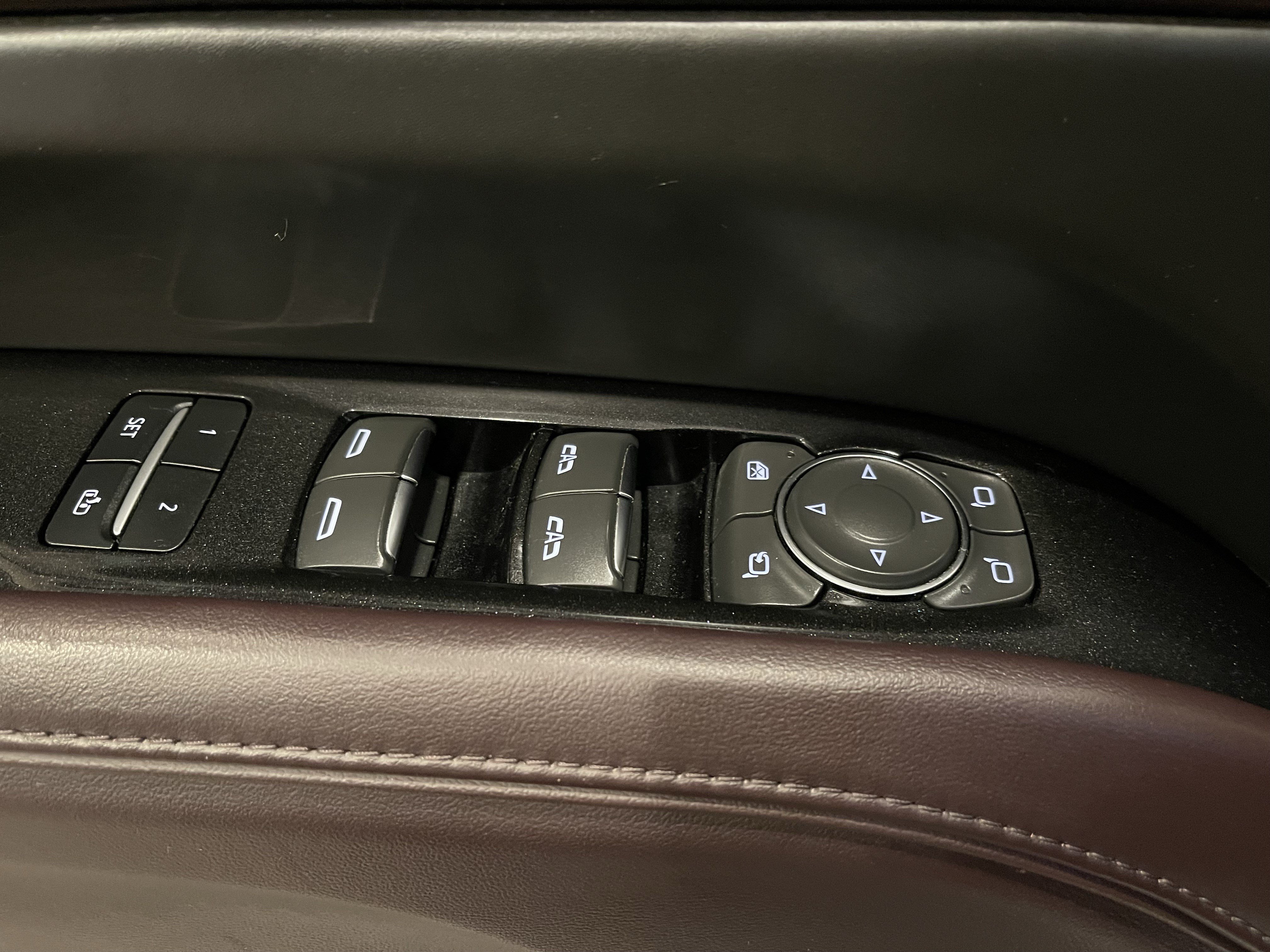 Used 2023 Cadillac Escalade ESV Sport Platinum AWD/4WD image 11