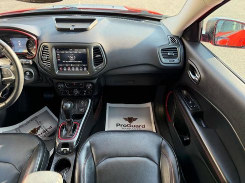 Used 2020 Jeep Compass Trailhawk w/ Leather Interior Group AWD/4WD image 23