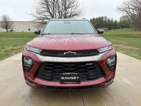 Used 2022 Chevrolet TrailBlazer RS w/ Sun and Liftgate Package image 9