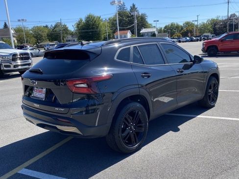 Used 2024 Chevrolet Trax ACTIV w/ Driver Confidence Package image 5