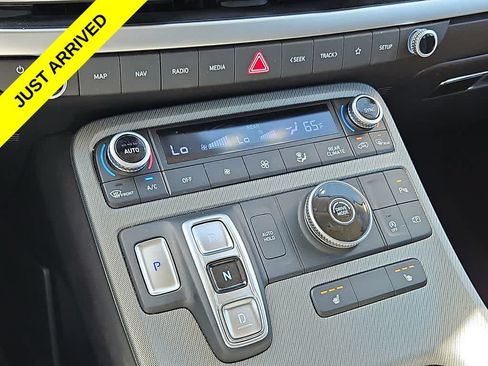 Used 2025 Hyundai Palisade SEL FWD image 15