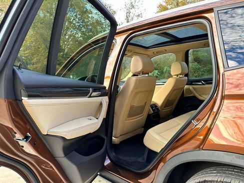 Used 2017 BMW X3 sDrive28i image 11