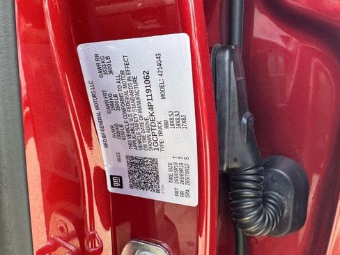 Certified 2023 Chevrolet Colorado Z71 w/ Z71 Convenience Package 2 image 30