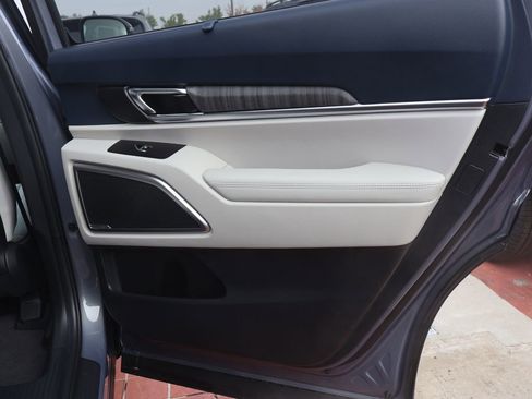 New 2025 Kia Telluride EX image 12