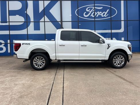 Used 2025 Ford F150 Lariat w/ Equipment Group 501A Mid image 9