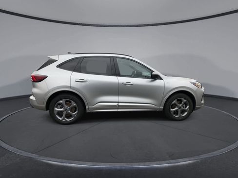 Used 2023 Ford Escape ST-Line w/ Tech Pack #1 image 9