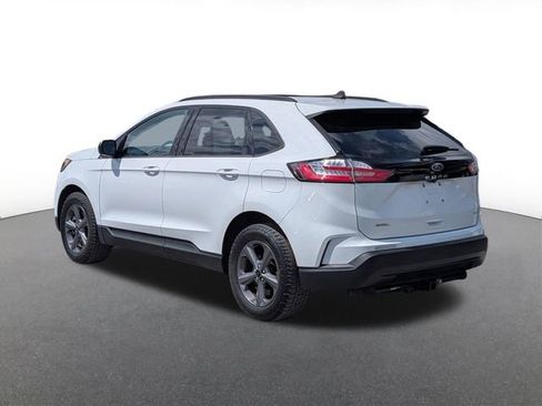 Used 2023 Ford Edge SEL w/ Sport Appearance Package AWD/4WD image 4