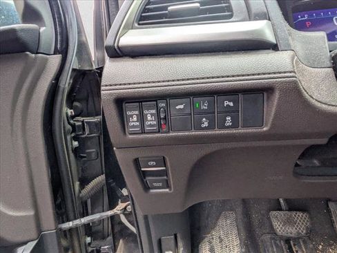 Used 2018 Honda Odyssey Touring image 20