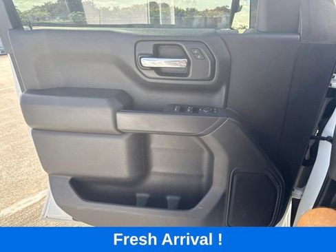 Used 2024 Chevrolet Silverado 1500 Custom Trail Boss AWD/4WD image 10